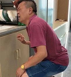 🦴 肩頸僵硬、腰腿痠脹、膝蓋卡卡,站久、坐久、走久都覺得不舒服?😣 🏔【藏方活骨膏】嚴選高原草本精萃,傳承藏方養護理念,質地細滑好推開,清爽不黏膩,塗抹後帶來舒適溫熱感,日常按摩養護更放鬆。 ✨ 適合肩頸、腰背、膝蓋、手肘、手腕、足部等部位日常保養,久坐上班族、長時間站立、運動後放鬆、長輩日常養護都適用。 💚 居家、外出隨時使用,簡單塗抹,陪伴每日輕鬆養護,讓身體活動更自在,舒適迎接每一天! - 2