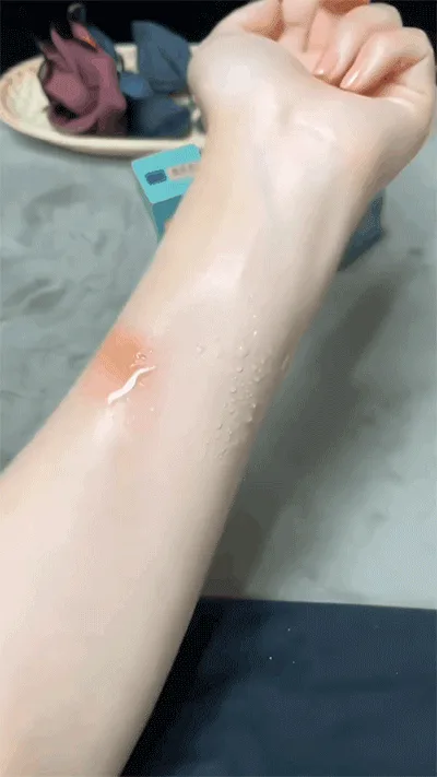 ✨ VIVIEN BEAUTY 美肌水光粉底棒 輕鬆打造自然妝感 ✔ 粉底與遮瑕一次完成 ✔ 妝感均勻服貼 ✔ 攜帶方便 隨時補妝 日常通勤 外出約會皆適用 🔥 限時優惠中 - 11